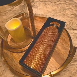 24 oz Tomo bottle, new in package, never used